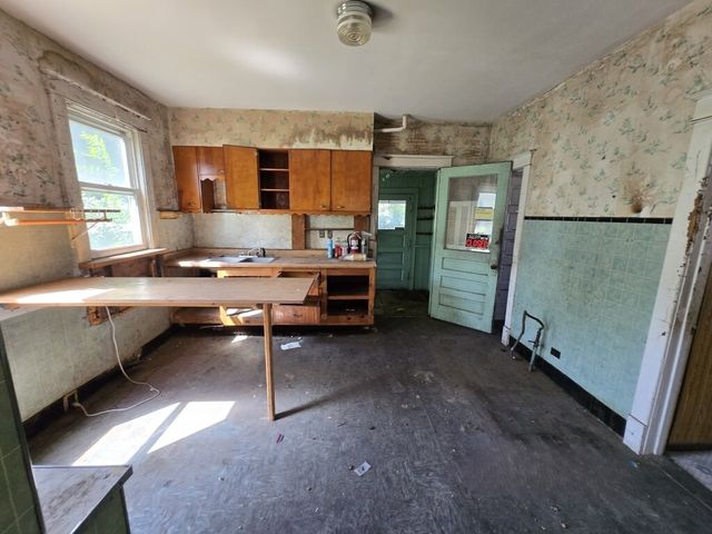 13920 Kanawha Avenue, Dolton, IL 60419