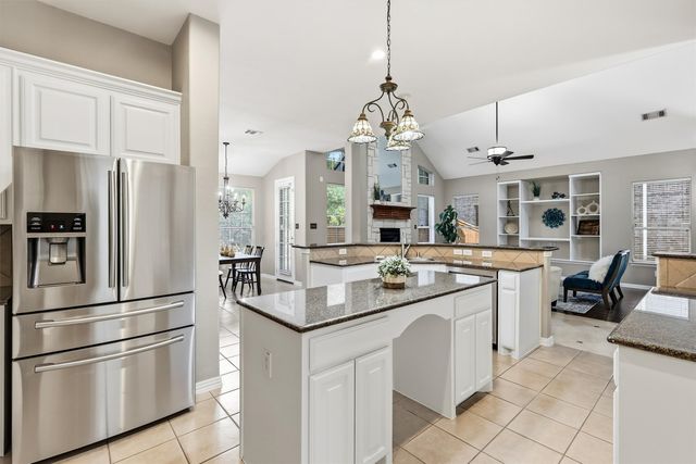 8912 Wyatt Circle, Lantana, TX 76226