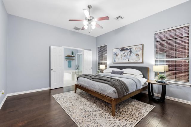 8912 Wyatt Circle, Lantana, TX 76226