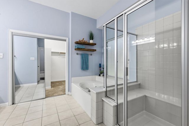 8912 Wyatt Circle, Lantana, TX 76226