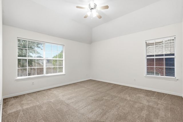 8912 Wyatt Circle, Lantana, TX 76226