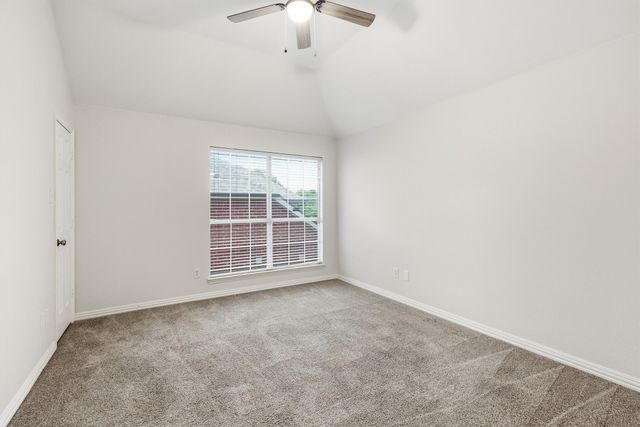 8912 Wyatt Circle, Lantana, TX 76226
