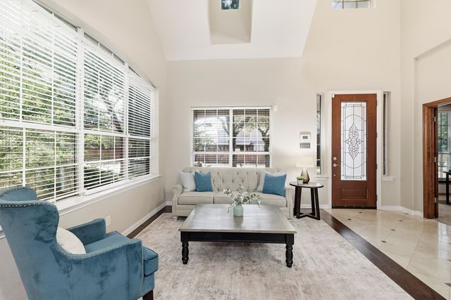 8912 Wyatt Circle, Lantana, TX 76226