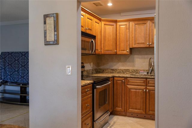 4805 RILMA AVENUE 106, Sarasota, FL 34234