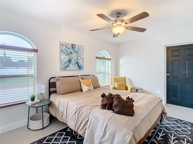 2907 W ARCH STREET, Tampa, FL 33607