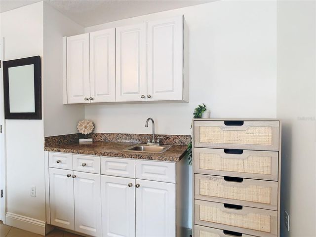 2907 W ARCH STREET, Tampa, FL 33607