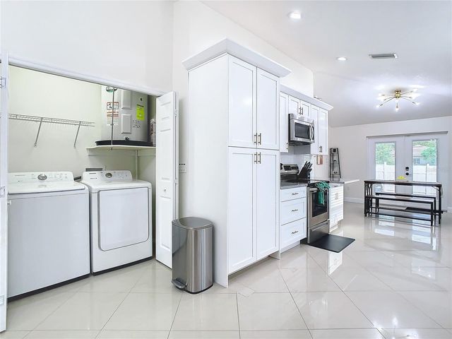 2907 W ARCH STREET, Tampa, FL 33607