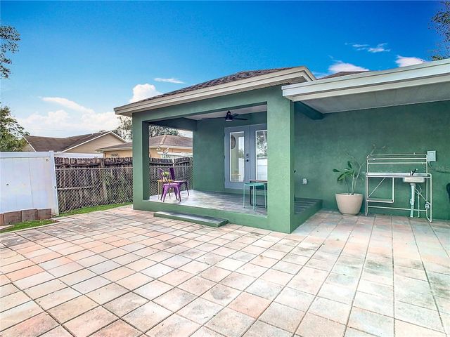 2907 W ARCH STREET, Tampa, FL 33607