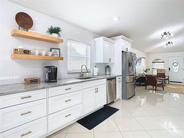 2907 W ARCH STREET, Tampa, FL 33607