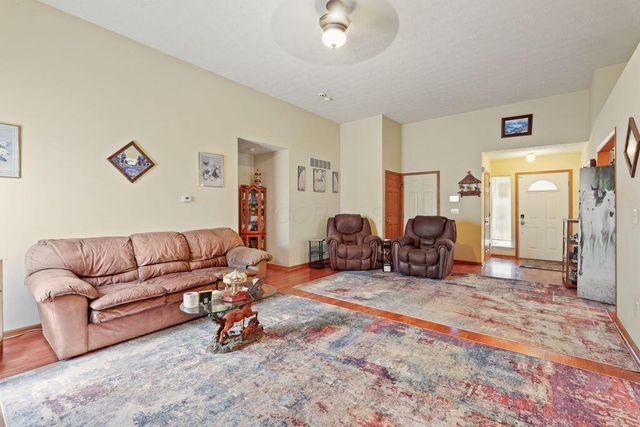 2190 Slate Cove Road, Grove City, OH 43123