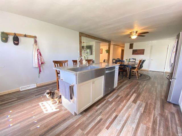 5529 E US HWY 50, Bedford, IN 47421