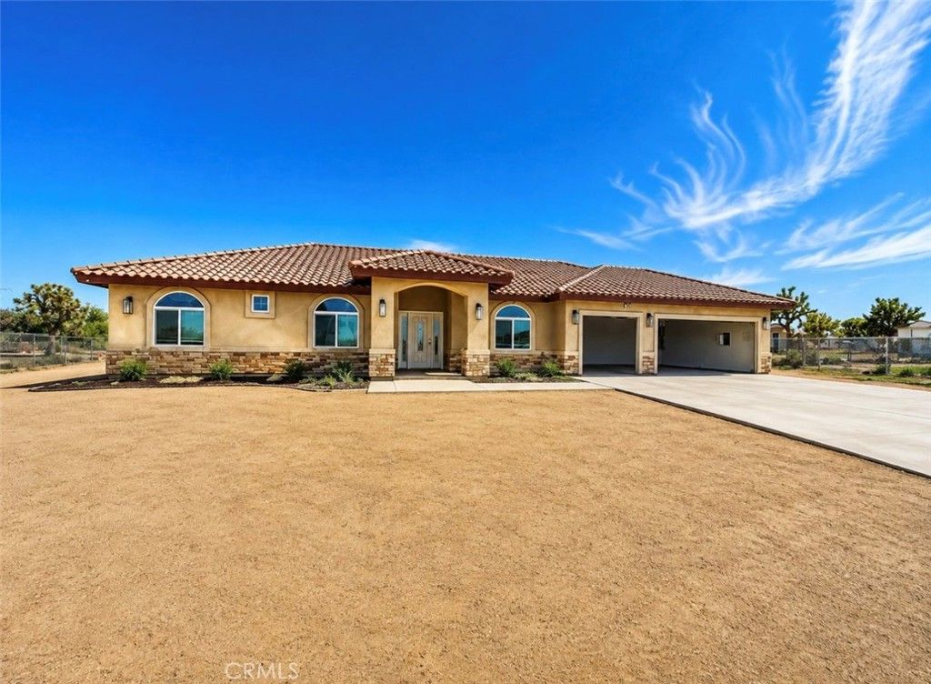 Image 1 of property listing at 14749 Sultana, Hesperia, CA 92345