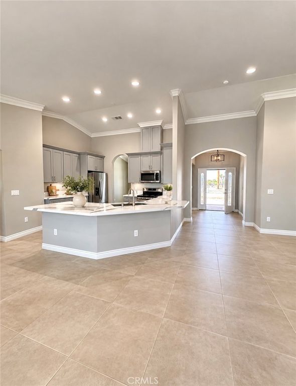 Image 5 of property listing at 14749 Sultana, Hesperia, CA 92345