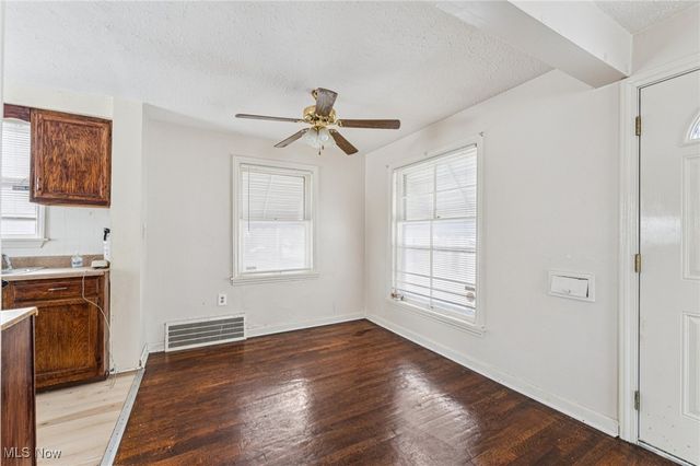 5481 Dalewood Avenue, Maple Heights, OH 44137