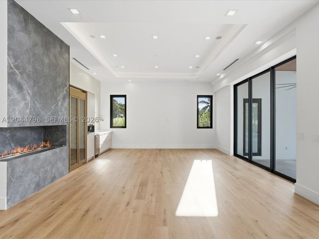 2 Sunset Ln, Lauderdale By The Sea, FL 33062