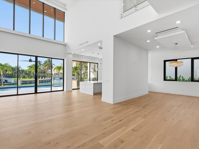 2 Sunset Ln, Lauderdale By The Sea, FL 33062