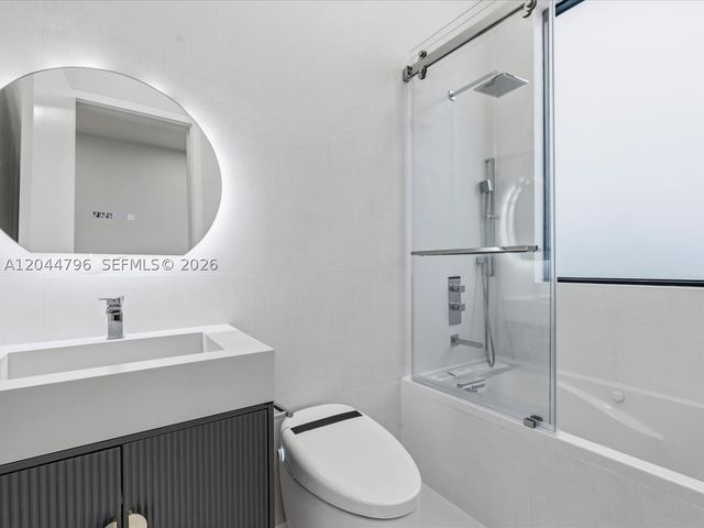 2 Sunset Ln, Lauderdale By The Sea, FL 33062