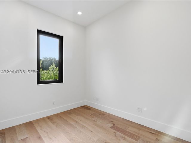 2 Sunset Ln, Lauderdale By The Sea, FL 33062