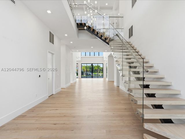 2 Sunset Ln, Lauderdale By The Sea, FL 33062