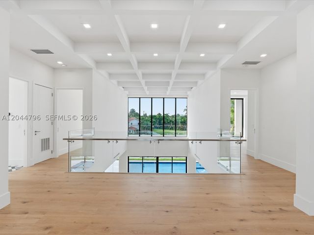 2 Sunset Ln, Lauderdale By The Sea, FL 33062