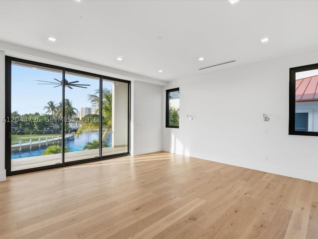2 Sunset Ln, Lauderdale By The Sea, FL 33062