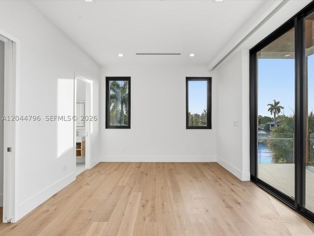 2 Sunset Ln, Lauderdale By The Sea, FL 33062