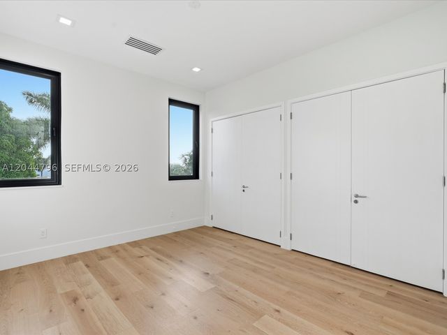 2 Sunset Ln, Lauderdale By The Sea, FL 33062