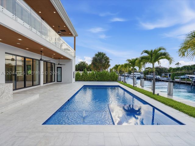 2 Sunset Ln, Lauderdale By The Sea, FL 33062