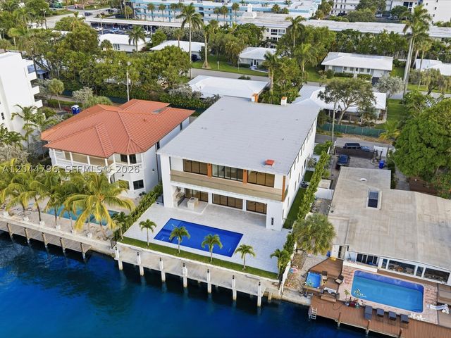 2 Sunset Ln, Lauderdale By The Sea, FL 33062