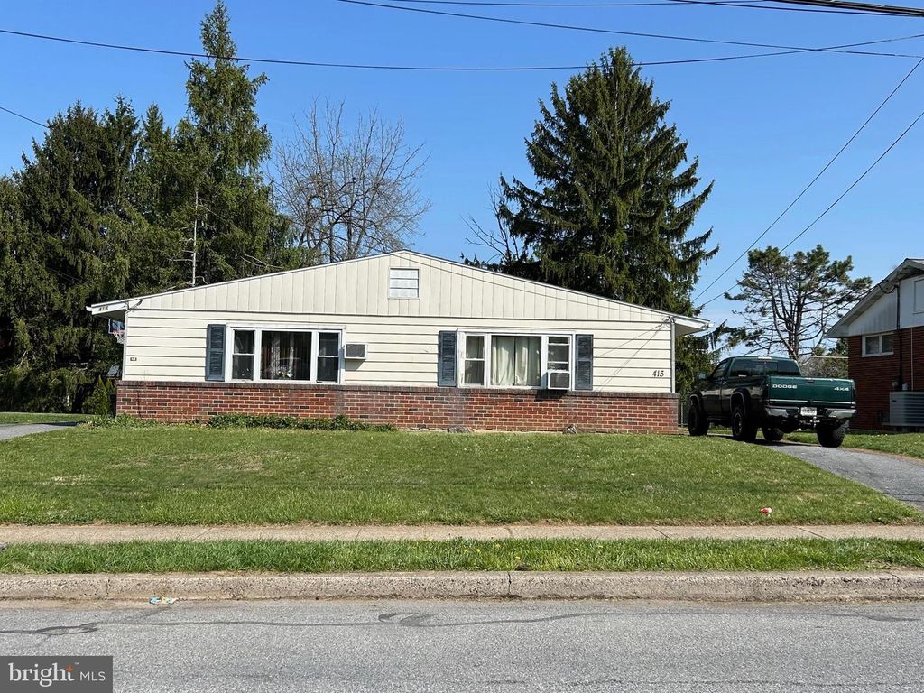 413 & 415 W FRANKLIN ST, Topton, PA 19562