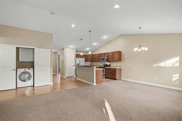 1358 S Village Circle, Kalamazoo, MI 49009