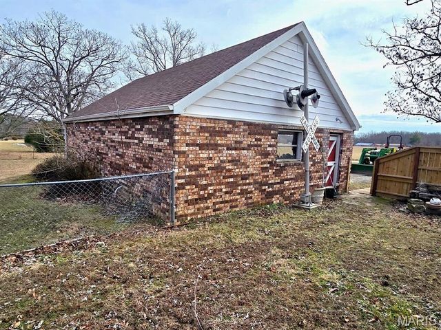 411 Craig Lane, Raymondville, MO 65555