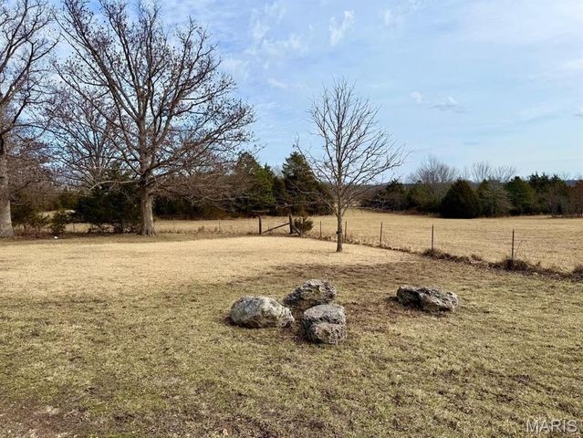 411 Craig Lane, Raymondville, MO 65555