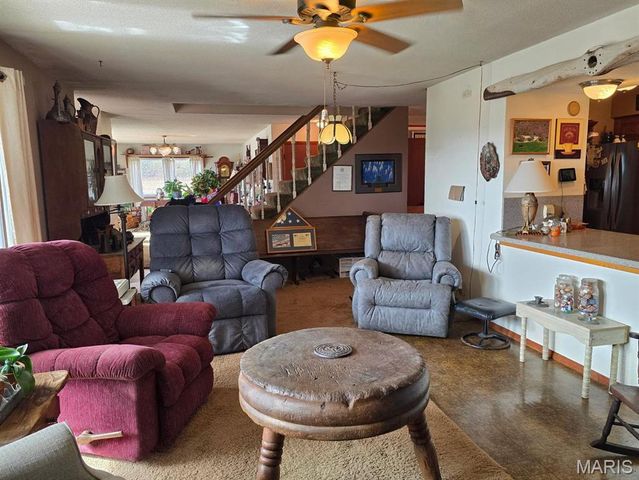 411 Craig Lane, Raymondville, MO 65555