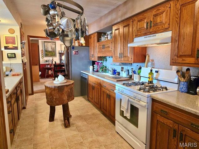 411 Craig Lane, Raymondville, MO 65555