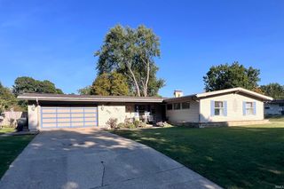 3216 Weist Lane, South Bend, IN 46614