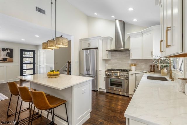 12 Lane Ct, Montclair Twp., NJ 07043