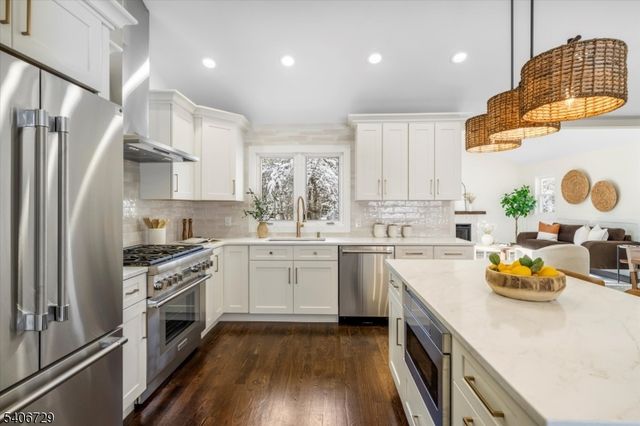 12 Lane Ct, Montclair Twp., NJ 07043