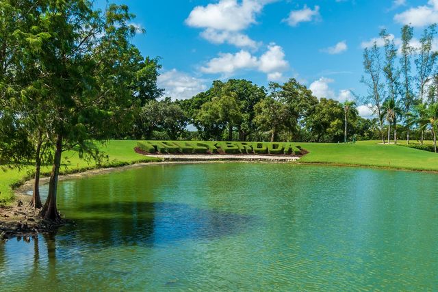 9200 N Hollybrook Lake Drive 310, Pembroke Pines, FL 33025