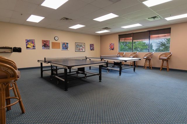 9200 N Hollybrook Lake Drive 310, Pembroke Pines, FL 33025