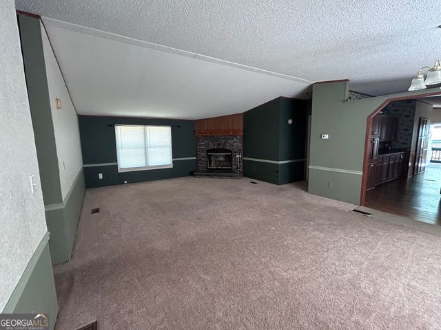 65 Cricket Run, Forsyth, GA 31029