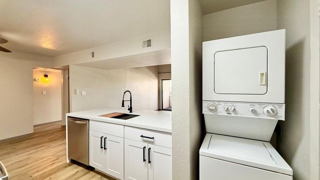 2938 N 61st Place Unit 234, Scottsdale, AZ 85251