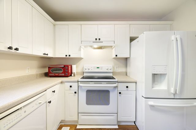 412 Eisenhower Dr, Ashland City, TN 37015