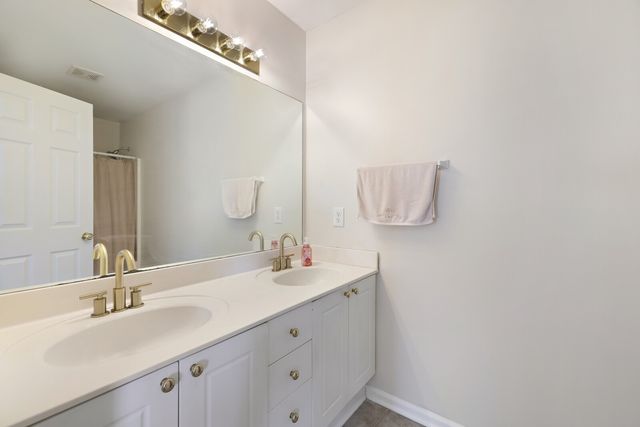 412 Eisenhower Dr, Ashland City, TN 37015