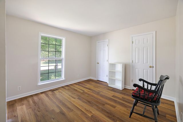 412 Eisenhower Dr, Ashland City, TN 37015