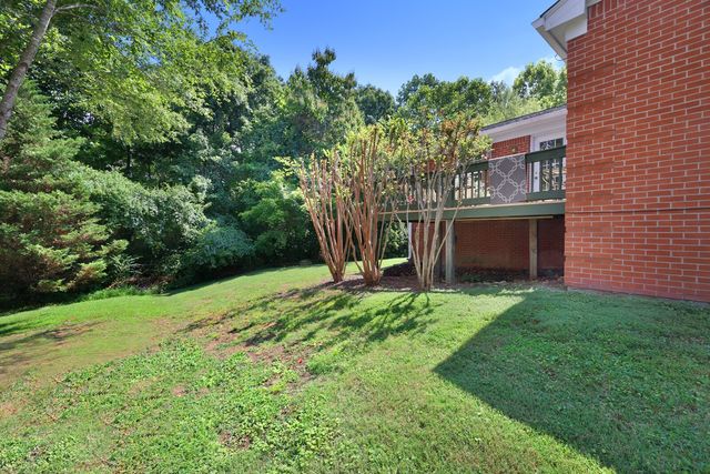 412 Eisenhower Dr, Ashland City, TN 37015