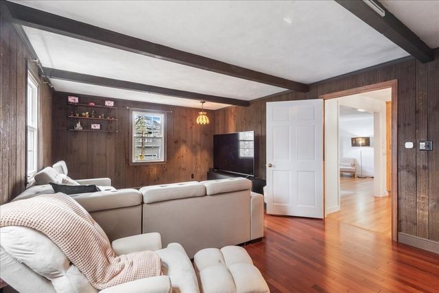 11 Gay St., Needham, MA 02492