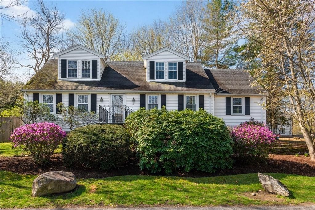 11 Gay St., Needham, MA 02492