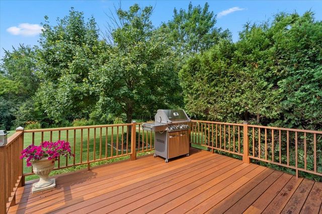 278 Brennan Woods Drive, Williston, VT 05495