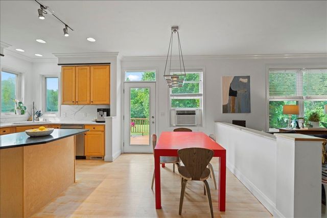 278 Brennan Woods Drive, Williston, VT 05495